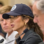 Los funcionarios de Texas enfrentan escrutinio por respuesta a inundaciones catastróficas y mortales