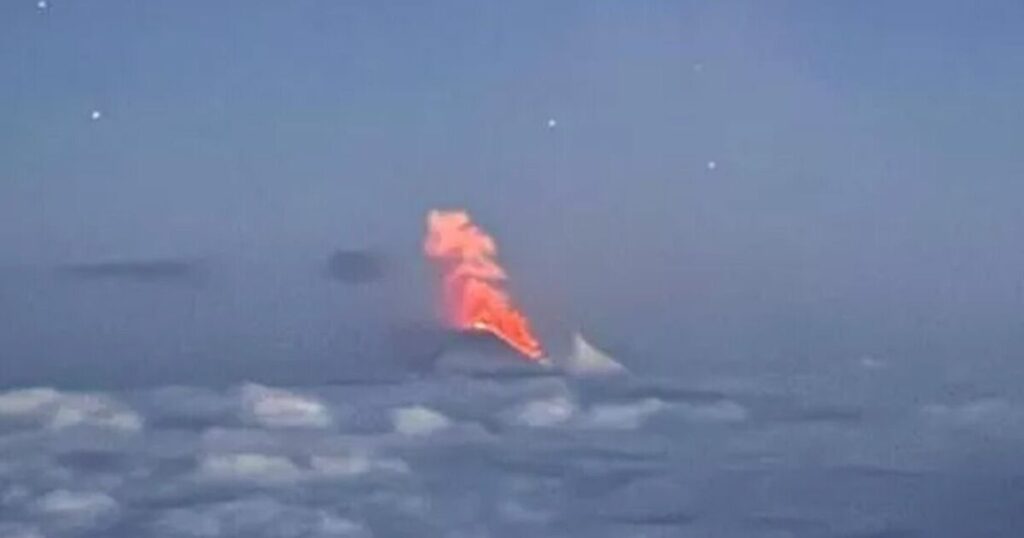 Russlands Klyuchevskoy -Vulkan ausbricht Stunden nach dem riesigen Erdbebenpazifikbecken | Welt | Nachricht