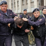 Die russischen Gesetzgeber verabschieden eine Gesetzesvorlage, die die Online -Suche nach Informationen als „extremistisch“ bestraft, Die russischen Gesetzgeber verabschieden eine Gesetzesvorlage, die die Online -Suche nach Informationen als „extremistisch“ bestraft,