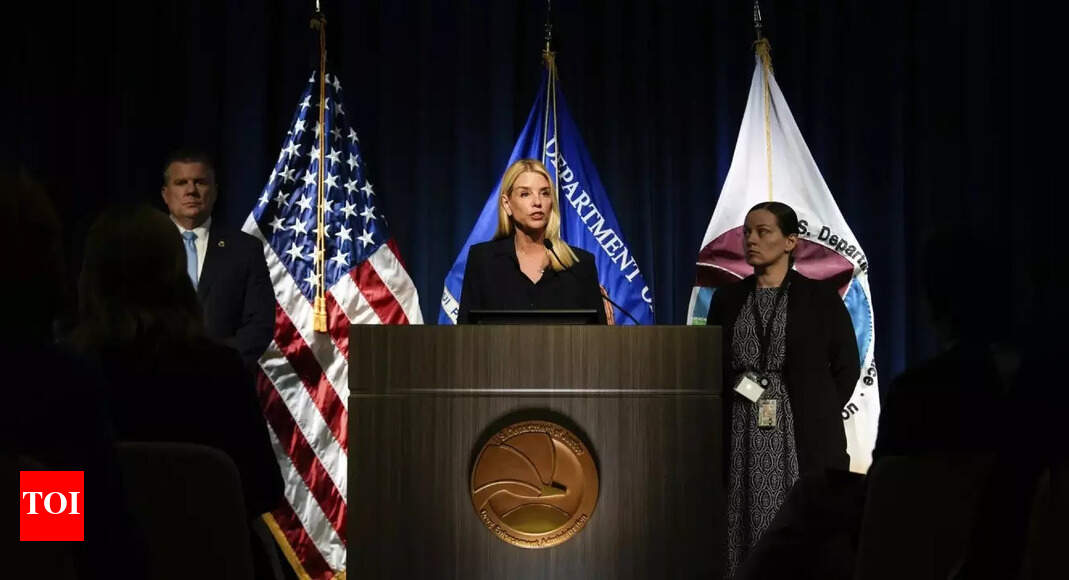 Trumps Verbrechen gegen das Verbrechen in Washington: DEA -Leiterin zum „Notfallpolizeikommissar“ ernannt; Erteilte volle Befugnisse Trumps Verbrechen gegen das Verbrechen in Washington: DEA -Leiterin zum „Notfallpolizeikommissar“ ernannt; Erteilte volle Befugnisse