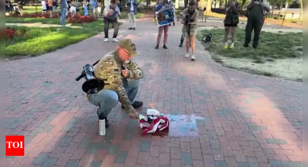 „Es war mein Recht als Bürger“: Fahnenverbrennende Veteranen Herausforderungen Trump Order; sagt „Wird ins Gefängnis gehen“