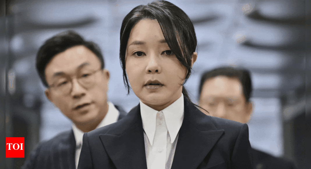 Südkorea Martial Law Sonde: Ex-First Lady Kim Keon Hee, ehemaliger Premierminister Han Duck-soo angeklagt; beschuldigt, die Machtpartei der Menschen beeinflusst zu haben