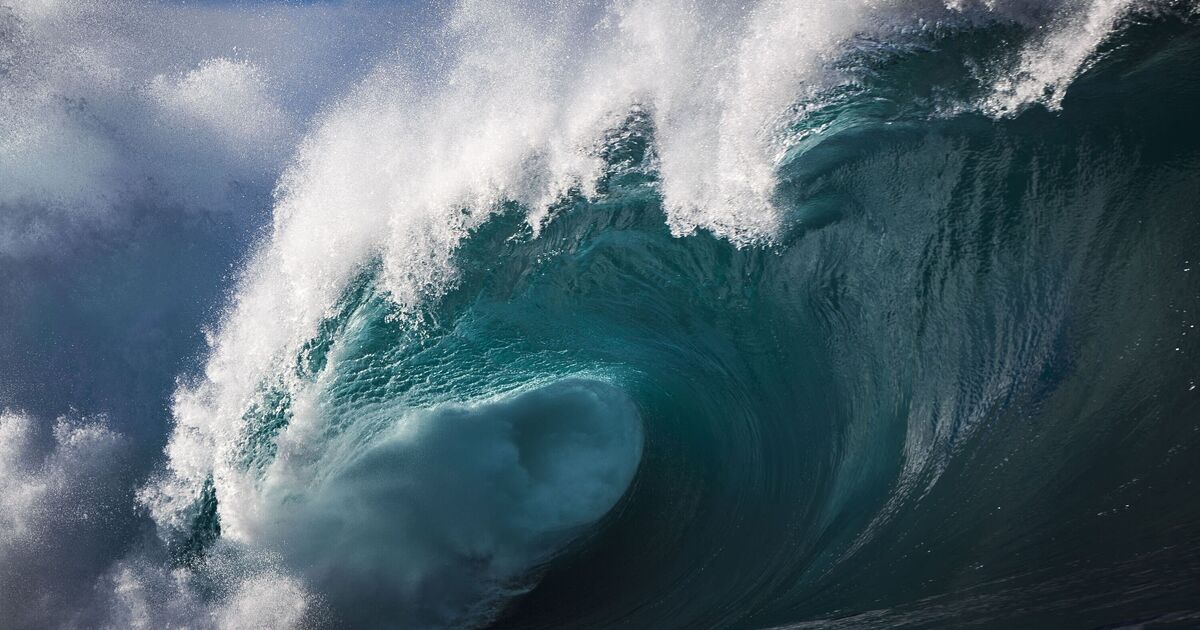 Der größte Tsunami der Welt war eine massive 1.720 Fuß größere Welle als Wolkenkratzer | Welt | Nachricht Der größte Tsunami der Welt war eine massive 1.720 Fuß größere Welle als Wolkenkratzer | Welt | Nachricht