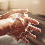 Handseife erinnerte sich über eine bakterielle Kontamination, die Sepsis verursachen könnte. Hier ist eine Liste der betroffenen Produkte.