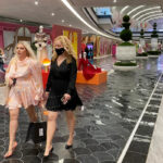 New Jerseys massive amerikanische Dream Mall verklagte am Sonntag wegen Verkaufs von Kleidung New Jerseys massive amerikanische Dream Mall verklagte am Sonntag wegen Verkaufs von Kleidung