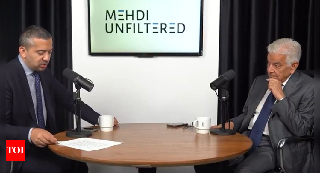 „Asim Munir mächtiger als Sie“: Wo liegt die Macht in Pakistan? Khawaja Asif gibt zu „Hybridmodell“ zu „Asim Munir mächtiger als Sie“: Wo liegt die Macht in Pakistan? Khawaja Asif gibt zu „Hybridmodell“ zu