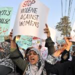 Brüder gouge eigene Schwesternaugen und schneiden ihre Füße ab Welt | Nachricht