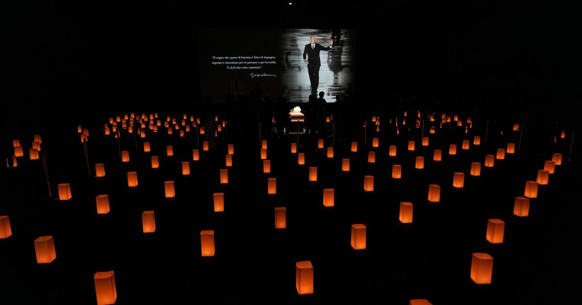 Tausende zahlen Giorgio Armani Respekt, während der Mailand um Modikon Ikone trauert | Welt | Nachricht