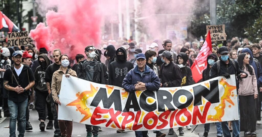 Macron am Rande, als Top Cop warnt, dass frisches Mayhem in nur Stunden Paris verschlingt | Welt | Nachricht