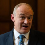 Musk ist ein Verbrecher, behauptet Ed Davey Musk ist ein Verbrecher, behauptet Ed Davey