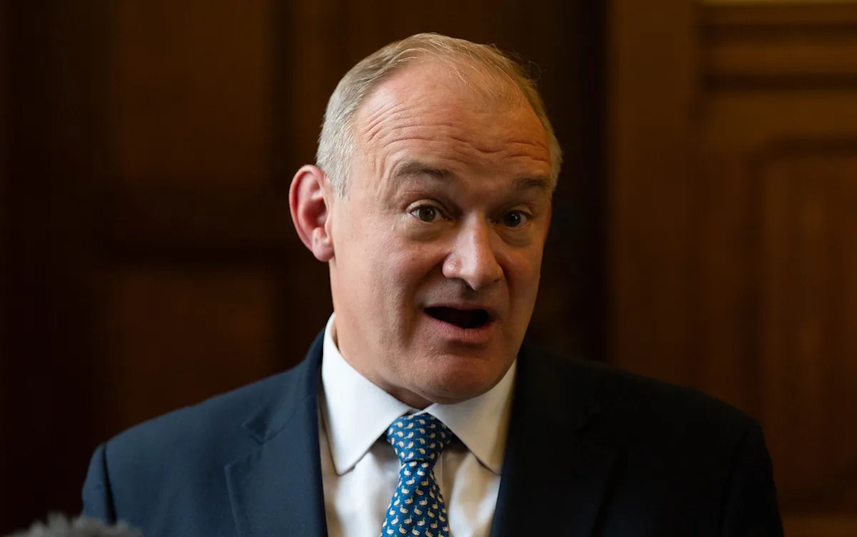 Musk ist ein Verbrecher, behauptet Ed Davey Musk ist ein Verbrecher, behauptet Ed Davey