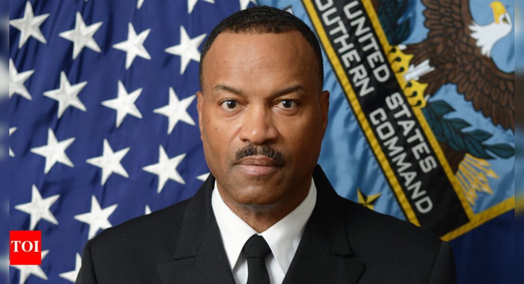 „Es war eine Ehre“: Marineadmiral, der die US-Streitkräfte in der Karibik anführt, geht in den Ruhestand – wer ist Alvin Holsey? „Es war eine Ehre“: Marineadmiral, der die US-Streitkräfte in der Karibik anführt, geht in den Ruhestand – wer ist Alvin Holsey?