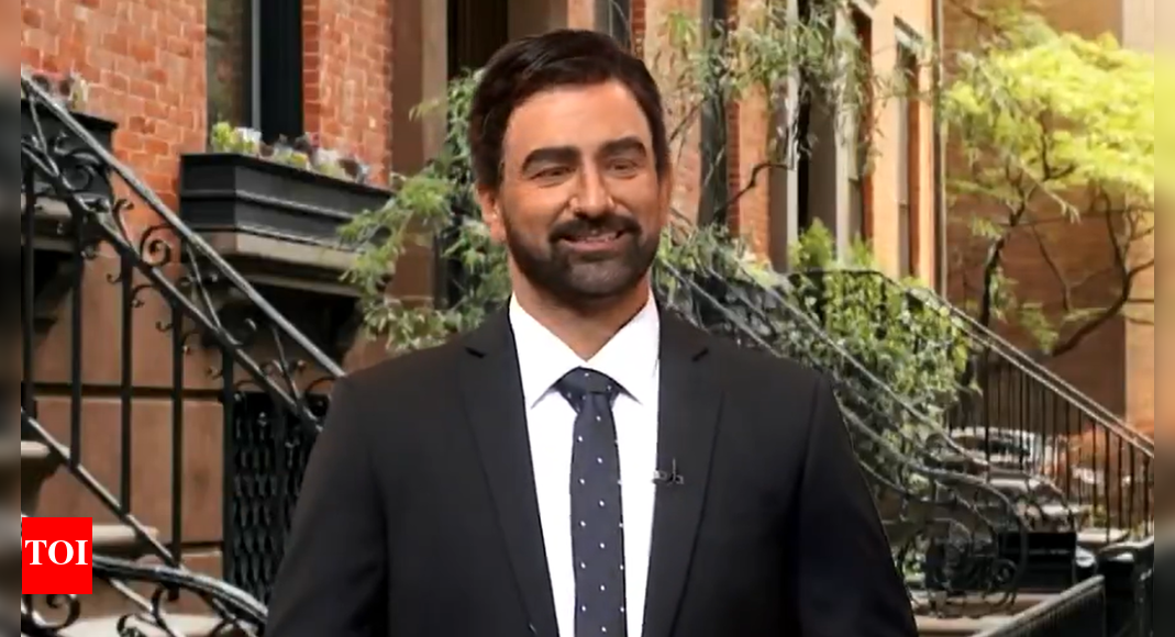 „Ich liebe Hamas … Entschuldigung, Hummus“: Die israelische Satiresendung verspottet Zohran Mamdanis Botschaft an Juden in einem Sketch im SNL-Stil „Ich liebe Hamas … Entschuldigung, Hummus“: Die israelische Satiresendung verspottet Zohran Mamdanis Botschaft an Juden in einem Sketch im SNL-Stil