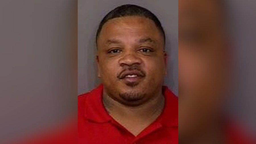 Ein kalifornischer Anwalt verfolgte und tötete eine Ex-Freundin vor den Augen ihrer Kinder Ein kalifornischer Anwalt verfolgte und tötete eine Ex-Freundin vor den Augen ihrer Kinder