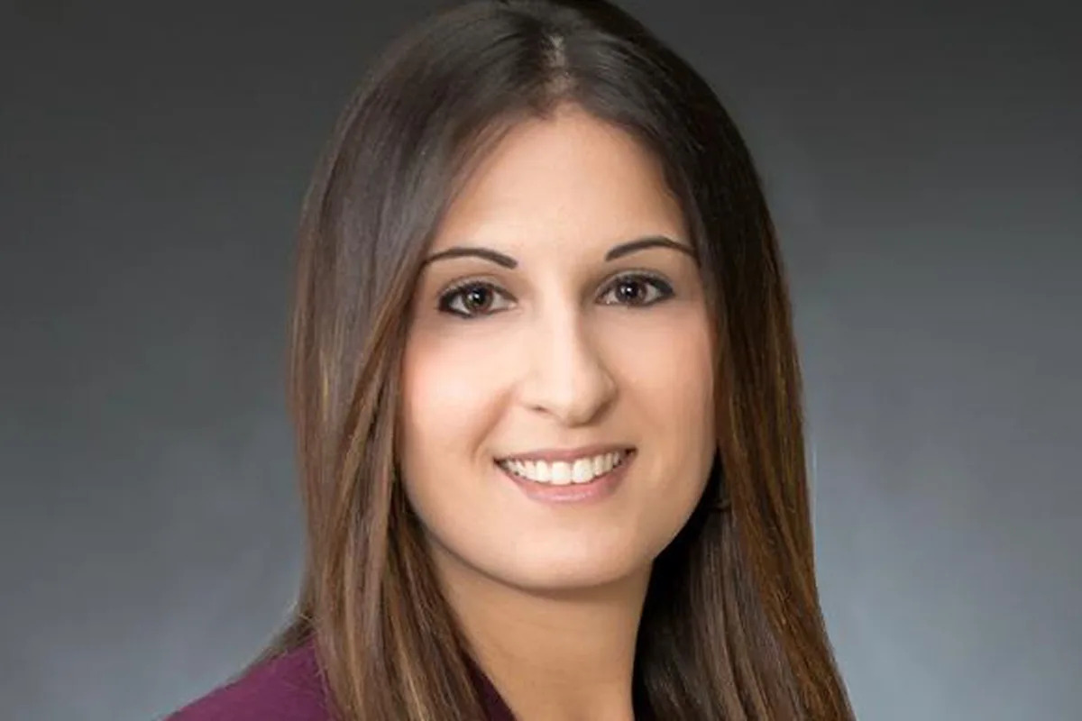 Md. Politiker wird beschuldigt, Ex-Beraterin heimlich im Bett mit ihrer verheirateten Geliebten gefilmt zu haben, was als Erpressung diente, um sie zum Schweigen zu bringen Md. Politiker wird beschuldigt, Ex-Beraterin heimlich im Bett mit ihrer verheirateten Geliebten gefilmt zu haben, was als Erpressung diente, um sie zum Schweigen zu bringen