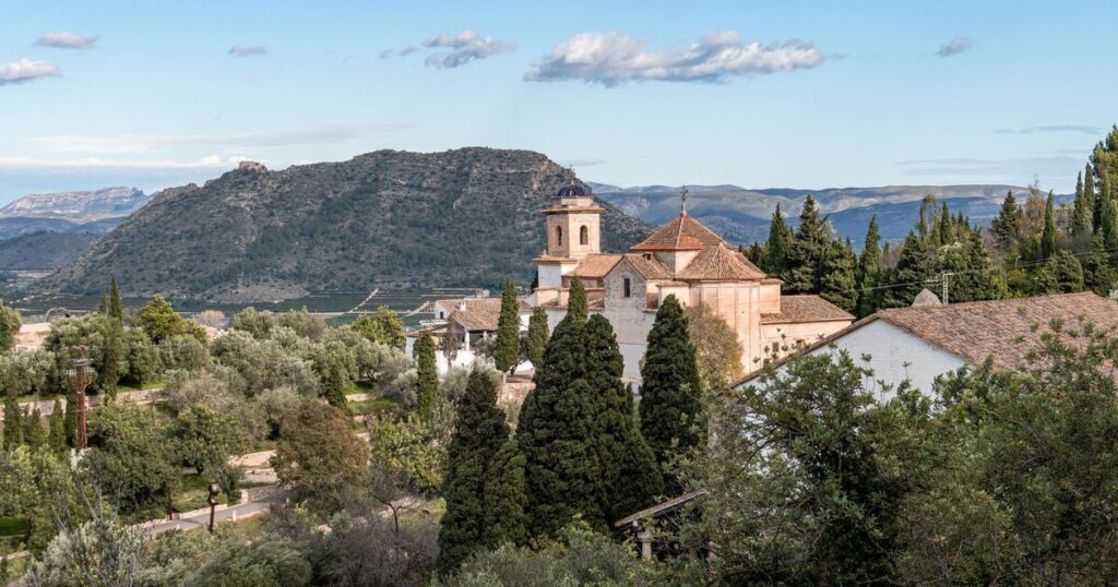 Fury in hübscher spanischer Stadt als Briten verkaufte £ 436K ‚illegale‘ Villas von Ex-Bürgermeister | Welt | Nachricht