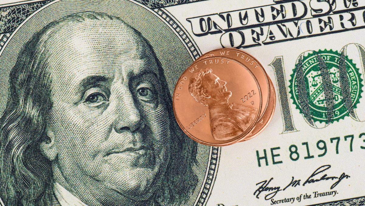 Die Verlangsamung der Ausgaben bei hohen Einkommen stellt eine große Bedrohung für die US-Wirtschaft dar: Zandi Die Verlangsamung der Ausgaben bei hohen Einkommen stellt eine große Bedrohung für die US-Wirtschaft dar: Zandi