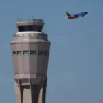 US-Shutdown: Die Trump-Regierung will die Flugkapazität in 40 „Volumenmärkten“ um 10 % kürzen US-Shutdown: Die Trump-Regierung will die Flugkapazität in 40 „Volumenmärkten“ um 10 % kürzen